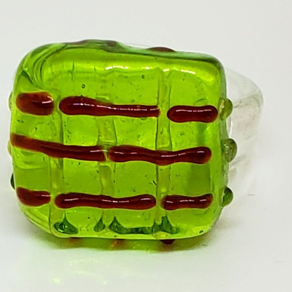 Vintage Mid Century Modern Apple Green and Red Square Front Glass Ring Size 7.5 - Picture 8 of 10